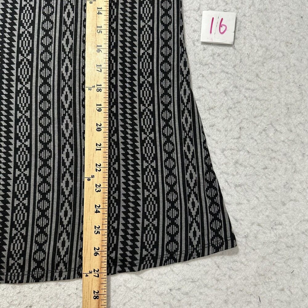 LuLaRoe Debra Women's Small 3/4 Sleeve Peasant Top Lightweight Blouse Gray Black - Picture 9 of 12